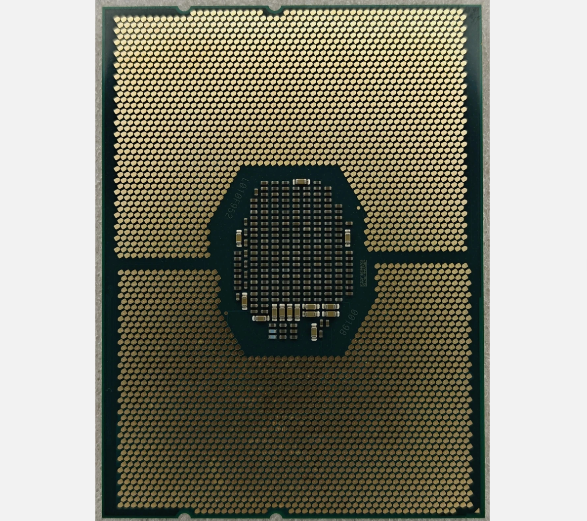 Intel Xeon Gold 6248 CPU LGA 3467 SRF90 2.50GHz 20 Kerne - EDV-Outlet