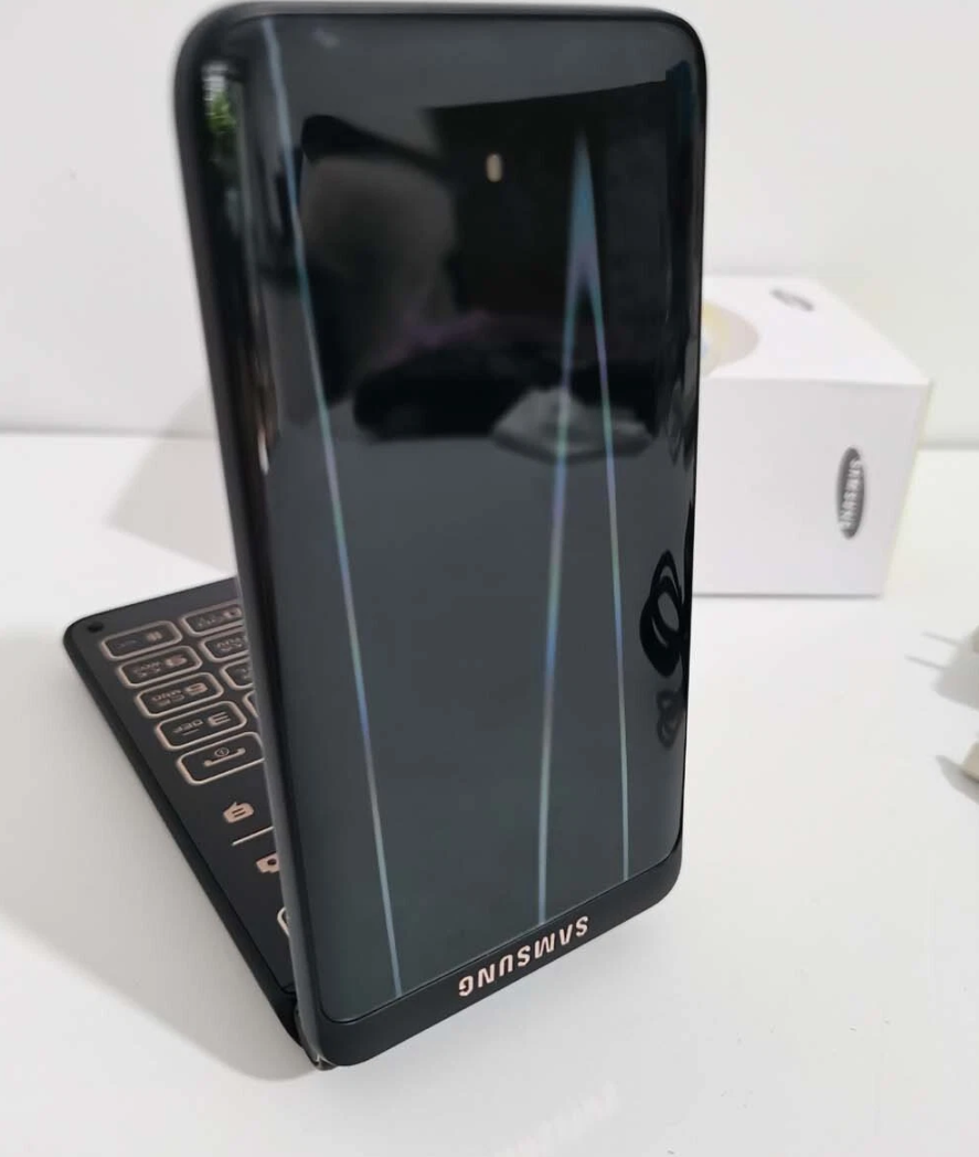 Samsung Galaxy Folder 2 (SM-G1650) – 2 GB RAM 16 GB Speicher – Virales Android Klapphandy - EDV-Outlet